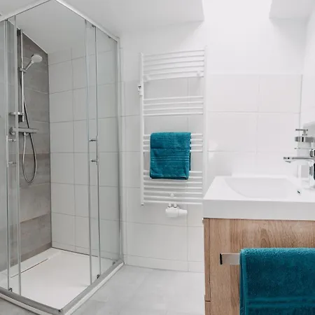 Kleeoase - Modernes - Infrarotsauna - Terrasse - Garten - Kostenlosem Parkplatz Appartement