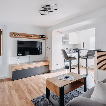 Appartement Kleeoase - Modernes - Infrarotsauna - Terrasse - Garten - Kostenlosem Parkplatz