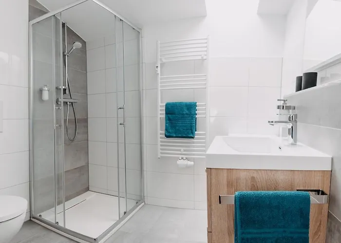 Kleeoase - Modernes - Infrarotsauna - Terrasse - Garten - Kostenlosem Parkplatz Apartman